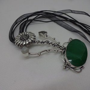 Stunning "STERLING DAISY PENDANT with JADE, MOONSTONE & WHITE QUARTZ" Necklace